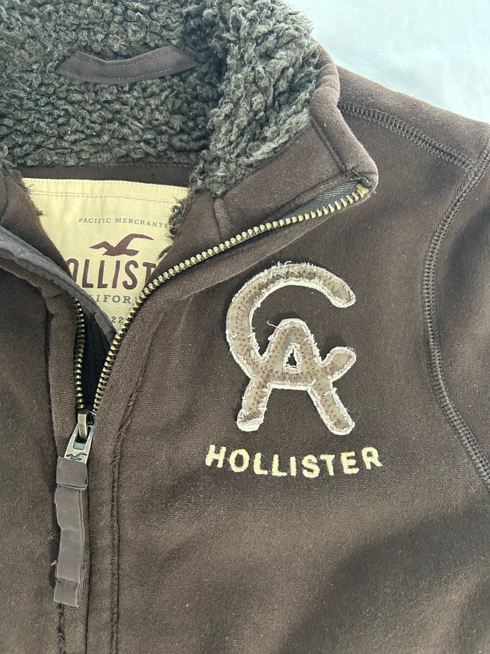 Vintage Hollister Y2K Sherpa Lined Zip Up Jacket Men's Medium